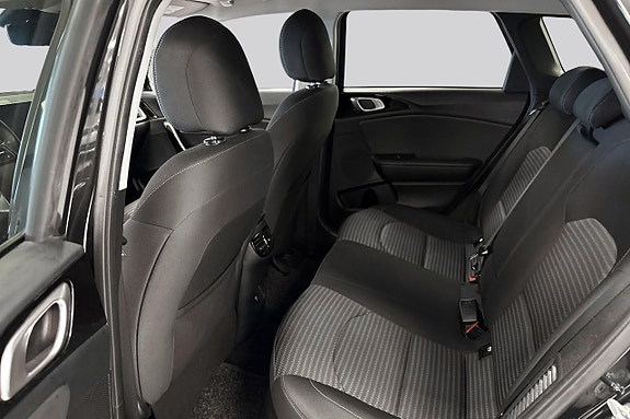 Kia Ceed 9 of 14