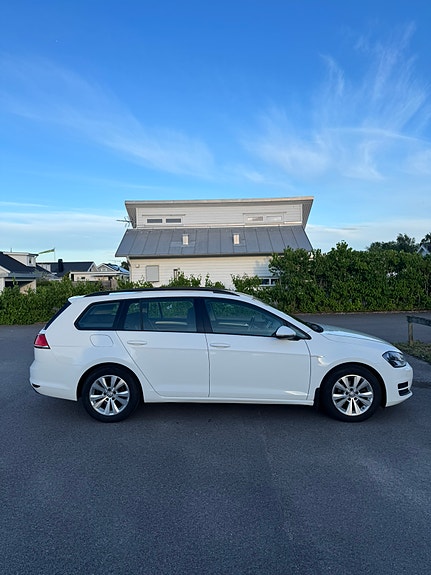 Volkswagen Golf VII 3 of 5