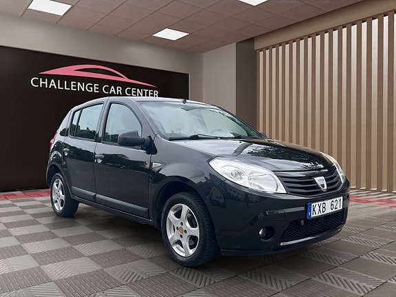 Dacia Sandero 2 of 5