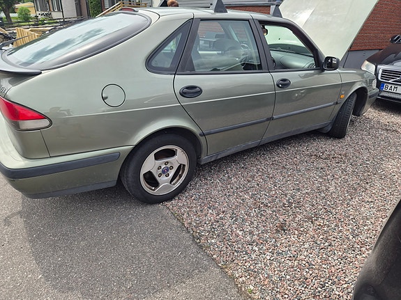 Saab 9-3 5 of 5