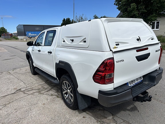 Toyota HiLux 6 of 12
