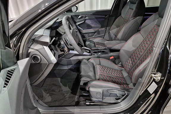 Audi RS3 13 of 30