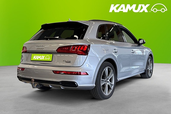Audi Q5 4 of 5