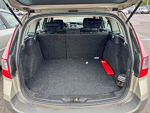Renault Megane 5 of 6