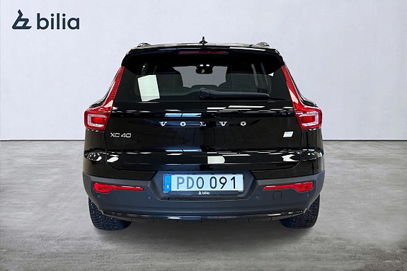 Volvo XC40 5 of 5