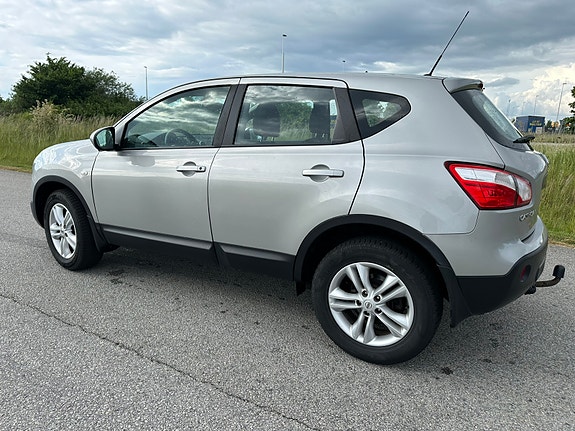 Nissan Qashqai 3 of 5