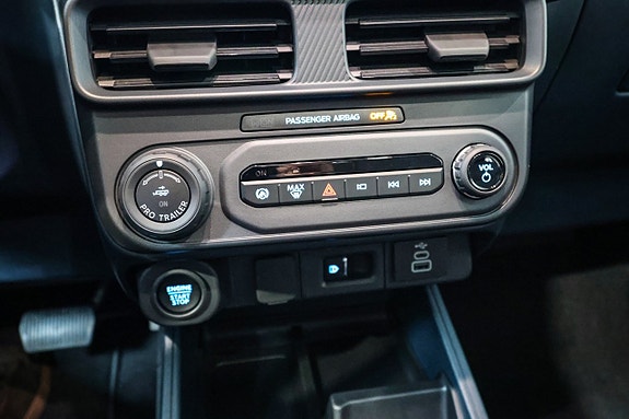 Ford Maverick 29 of 30