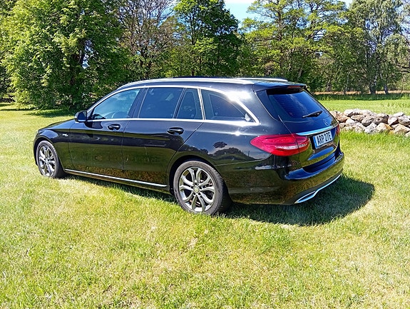 Mercedes-Benz C200 d 2 of 5