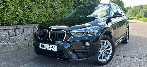 BMW X1 2 of 5