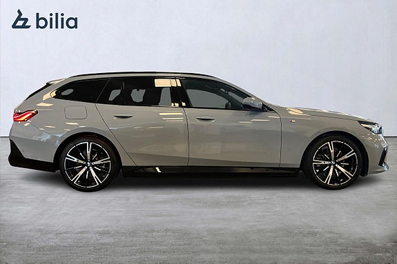 BMW 530e 15 of 18