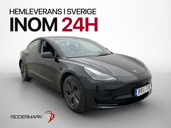 Tesla Model 3 4 of 5