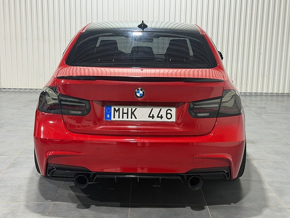 BMW 335i 19 of 20