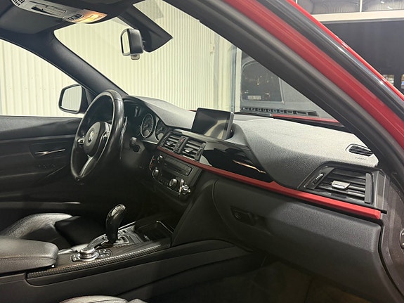 BMW 335i 13 of 20