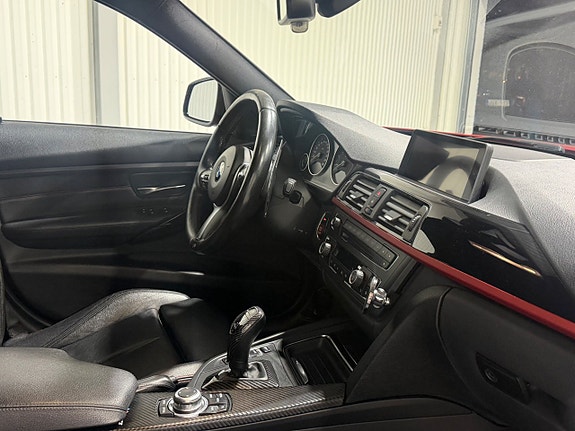 BMW 335i 11 of 20