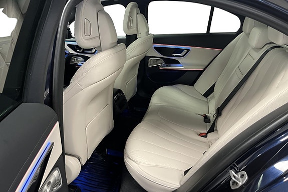 Mercedes-Benz E300 e 10 of 18