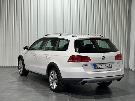 Volkswagen Passat Alltrack 4 of 5