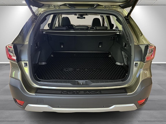 Subaru Outback 8 of 14