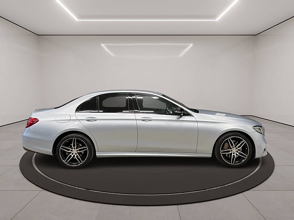 Mercedes-Benz E220 d 8 of 29