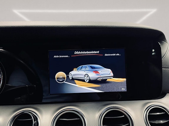 Mercedes-Benz E220 d 26 of 29