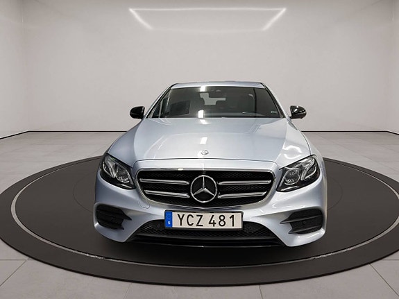Mercedes-Benz E220 d 5 of 5