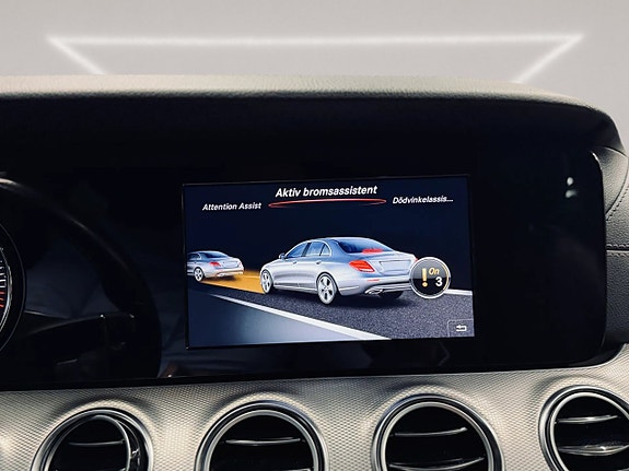 Mercedes-Benz E220 d 19 of 29