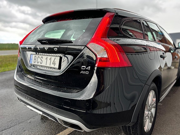Volvo V60 Cross Country 26 of 27