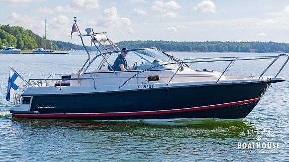 Nimbus 27 Nova S | Volvo Penta D4-260 A-C, DPH-A 3 of 5