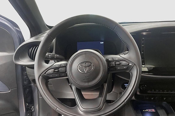 Toyota Aygo X 2 of 12