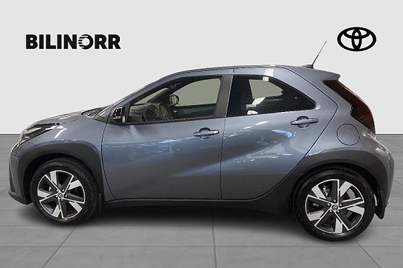 Toyota Aygo X 6 of 12