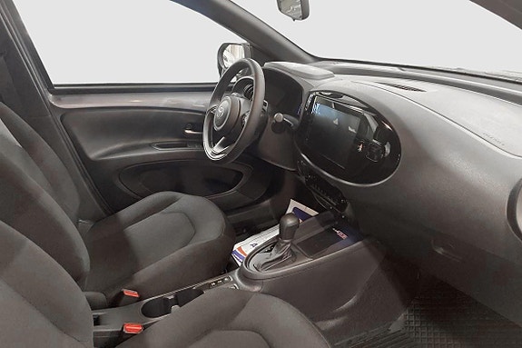 Toyota Aygo X 9 of 12