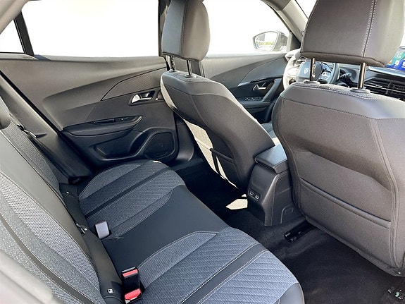 Peugeot 2008 12 of 15