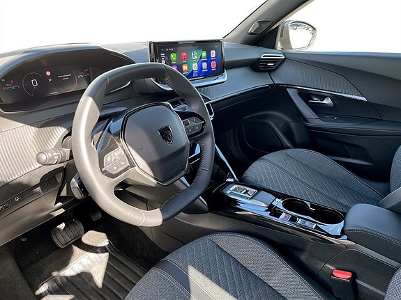 Peugeot 2008 4 of 5
