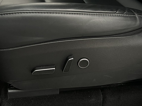 Tesla Model Y 30 of 30