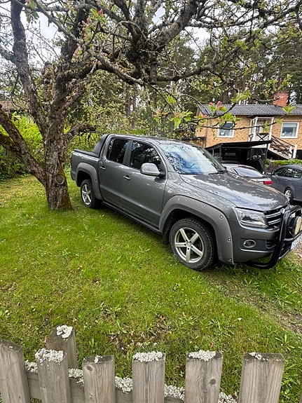 Volkswagen Amarok 2 of 5