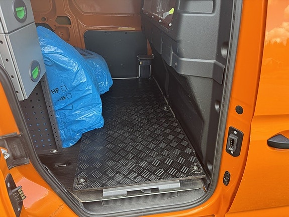 Volkswagen Caddy 5 of 5