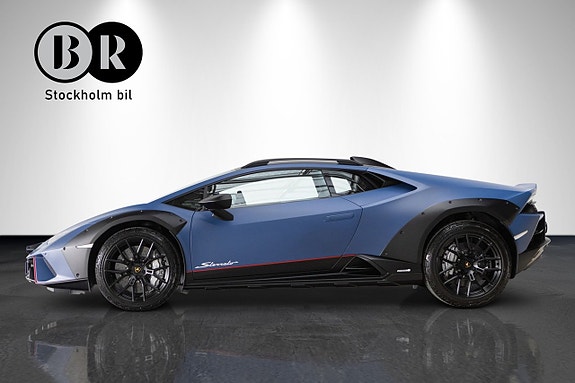 Lamborghini Huracan 3 of 5