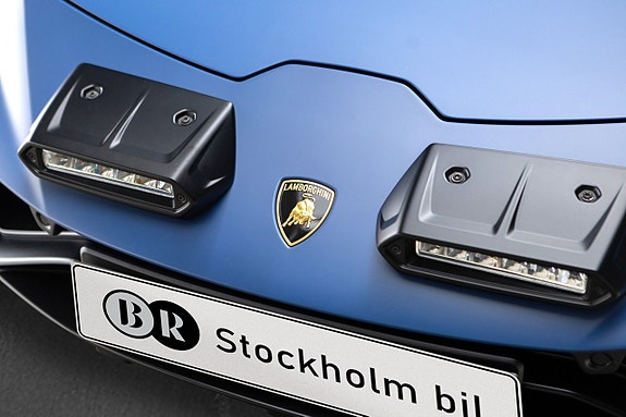 Lamborghini Huracan 4 of 5