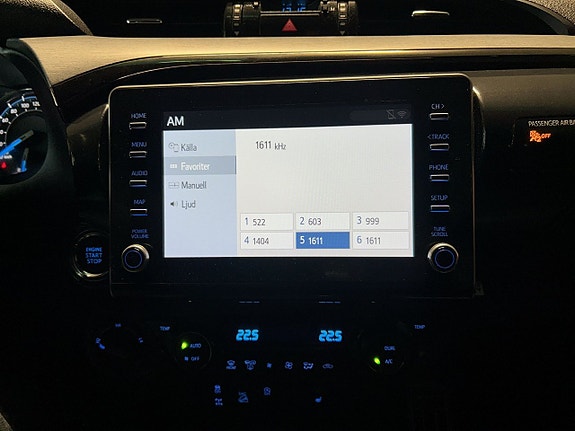Toyota HiLux 11 of 20