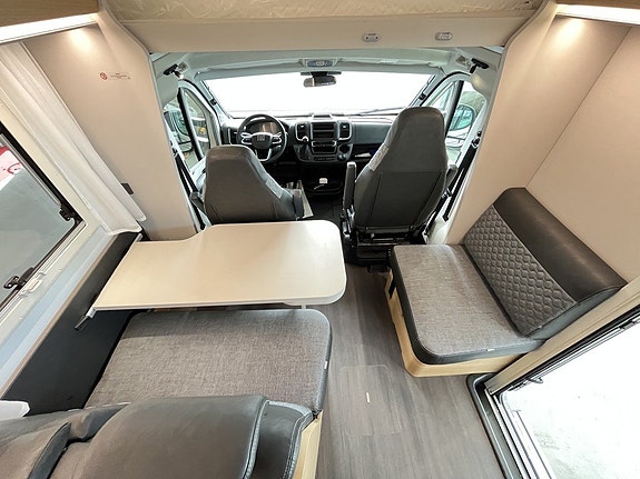 Adria Coral XL 660 SL / ALDE / Automat / 5bältad / Markis / Familjedrömmen/ 10 of 30