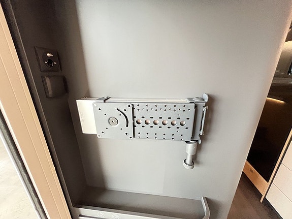 Adria Coral XL 660 SL / ALDE / Automat / 5bältad / Markis / Familjedrömmen/ 19 of 30