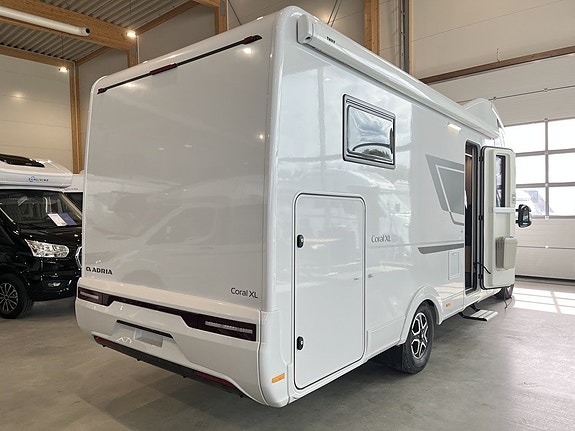 Adria Coral XL 660 SL / ALDE / Automat / 5bältad / Markis / Familjedrömmen/ 2 of 30