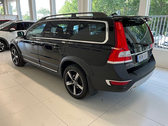 Volvo XC70 4 of 5
