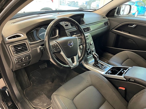 Volvo XC70 7 of 9