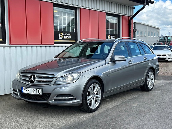 Mercedes-Benz C180 2 of 5