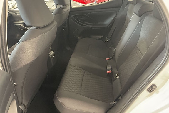 Toyota Yaris 14 of 15