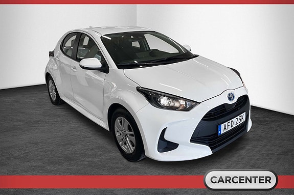 Toyota Yaris 3 of 15