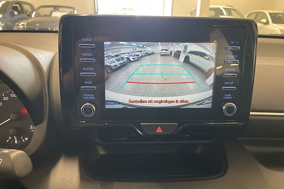 Toyota Yaris 12 of 15