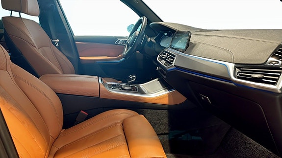 BMW X5 3 of 9