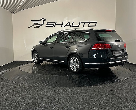 Volkswagen Passat 7 of 17