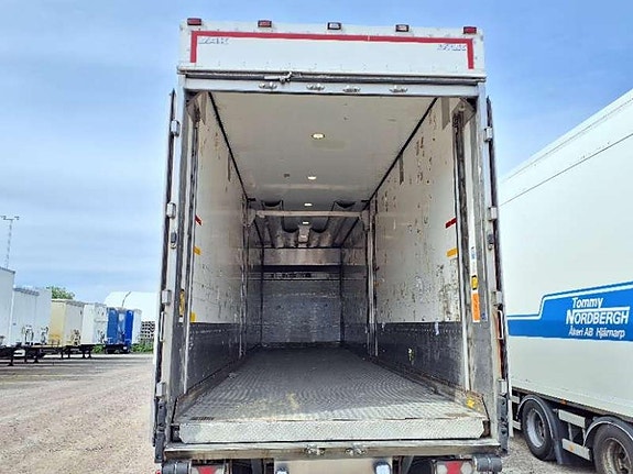 VAK OY Trailer Reefer Drawbar Straight 3 of 9